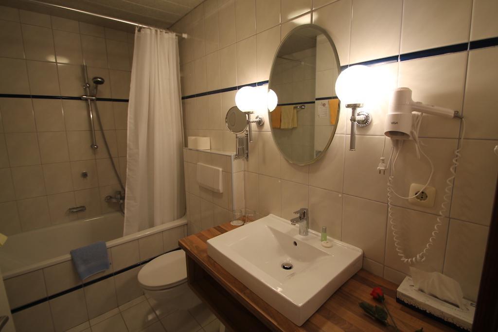 Seepension Neubacher Kg Nussdorf am Attersee Room photo