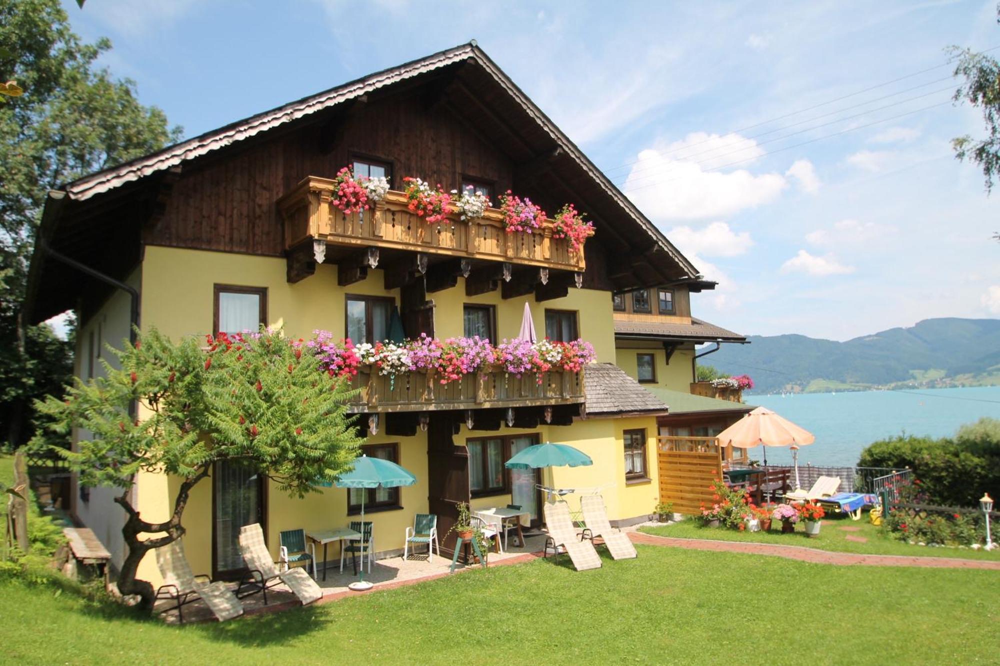 Seepension Neubacher Kg Nussdorf am Attersee Exterior photo